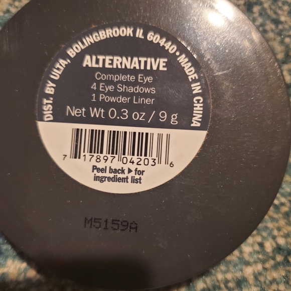 NEW/SEALED ULTA 5-in-1 EYESHADOW PALLET - Picture 2 of 2